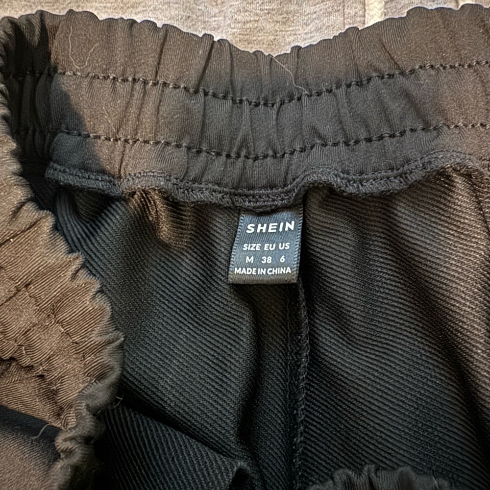 SHEIN Black Gathered Waist Trousers